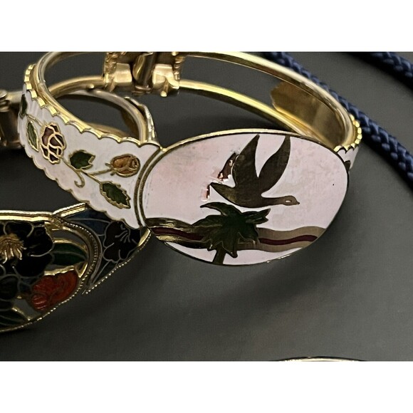 Vintage Lot Of 19 Cloisonné Jewelry Lot Bracelets Bangles Necklaces Pendant, etc - Picture 11 of 16